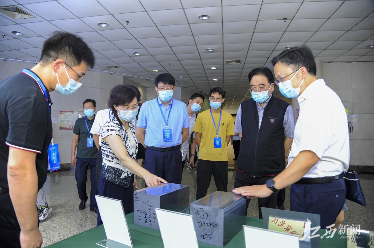 江西新能源設(shè)備供應(yīng)企業(yè)，江西新能源設(shè)備供應(yīng)行業(yè)領(lǐng)軍者